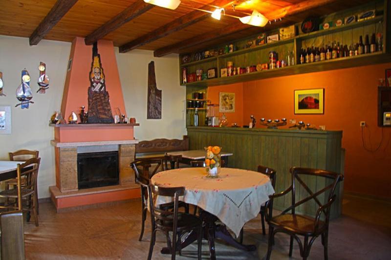 To Xani Hotel Palaios Panteleimonas Buitenkant foto